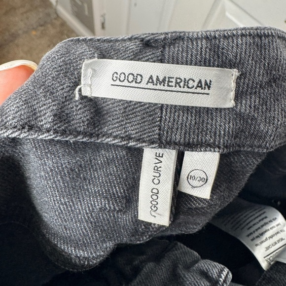 GOOD AMERICAN Good Curve Charcoal Jeans Raw Hem Size 10/30 EUC - Picture 5 of 7